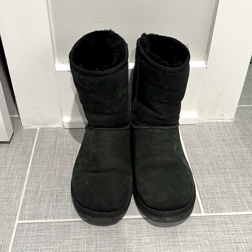Ugg Classic Short Boot